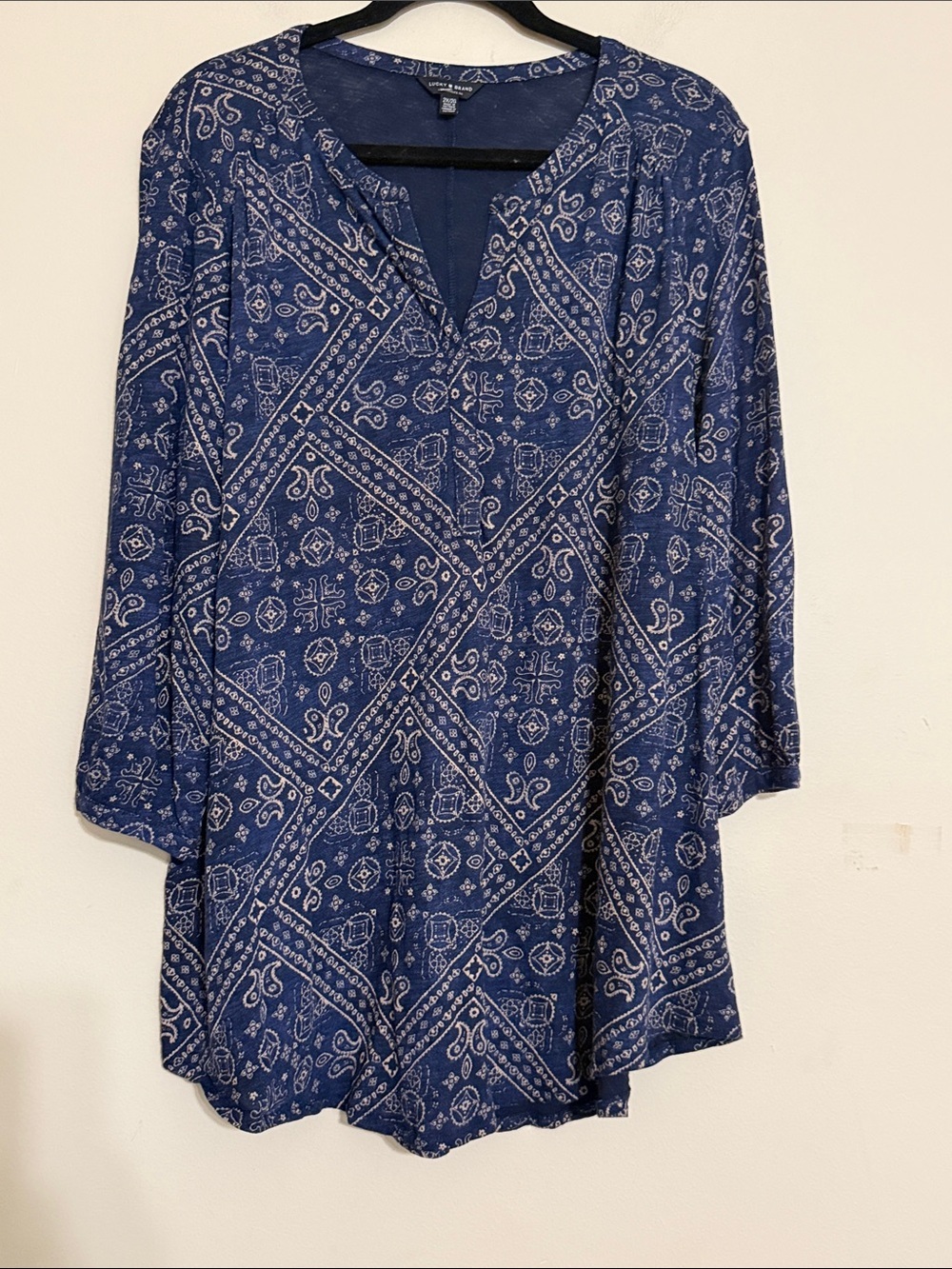Lucky Brand Navy Blue Bandana Print V-Neck Tunic women 2X casual retro office